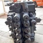 doosan DH300 / DX300 Distribution Valve