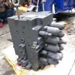 Volvo EC360 distribution valve