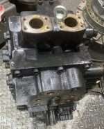 Kobelco SK450-6 distribution valve