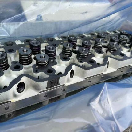 cummins QSC8.3 Cylinder Head