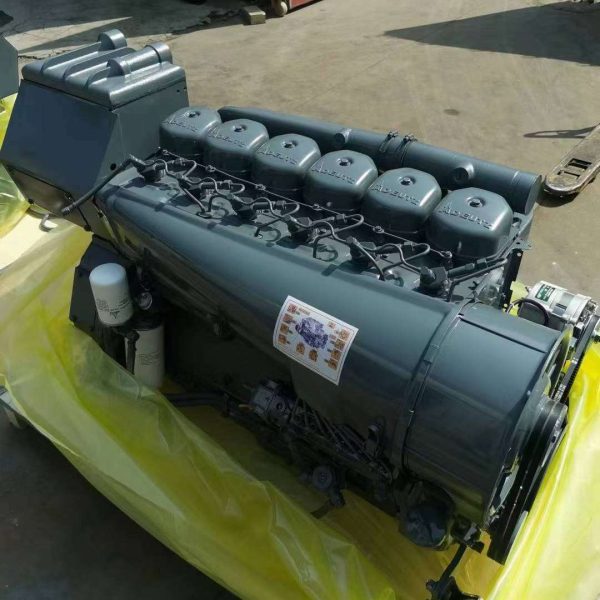 Deutz F6L912 engine