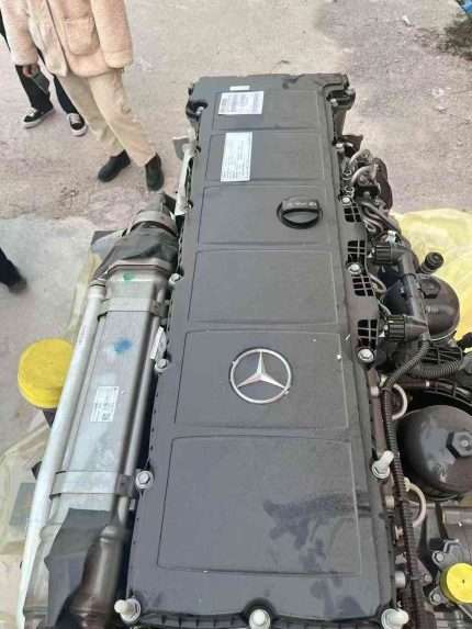 benz OM470 engine