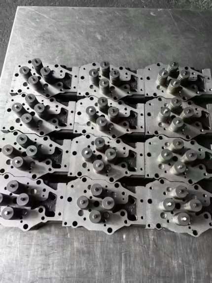 komatsu 6D140 Cylinder Head