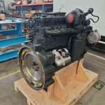 komatsu PC300-8 engine