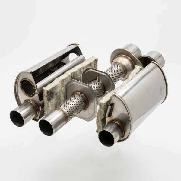 Acoustic Intervention and Power Balance in Industrial Engine Exhaust Systems: An In-Depth Analysis of Muffler-Equipped vs. Straight-Through Exhausts