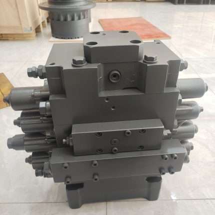 Komatsu WA500-6 Control Valve Assembly