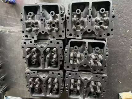 komatsu 6D155 Cylinder Head