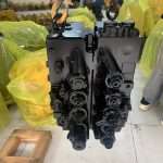 Kobelco SK200-8 distribution valve