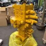 Komatsu PC160-7 dispensing valve