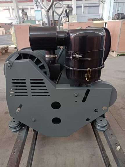 Deutz F4L912 engine