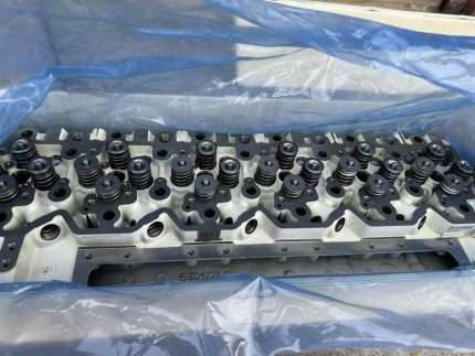 cummins QSC8.3 Cylinder Head