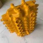 Komatsu PC128-7 dispensing valve